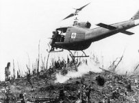 UH-1+Huey+helicopter+gunship.jpg